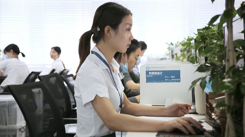 以下是一些在上海地区具有良好口碑的代理记账机构，供您参考：